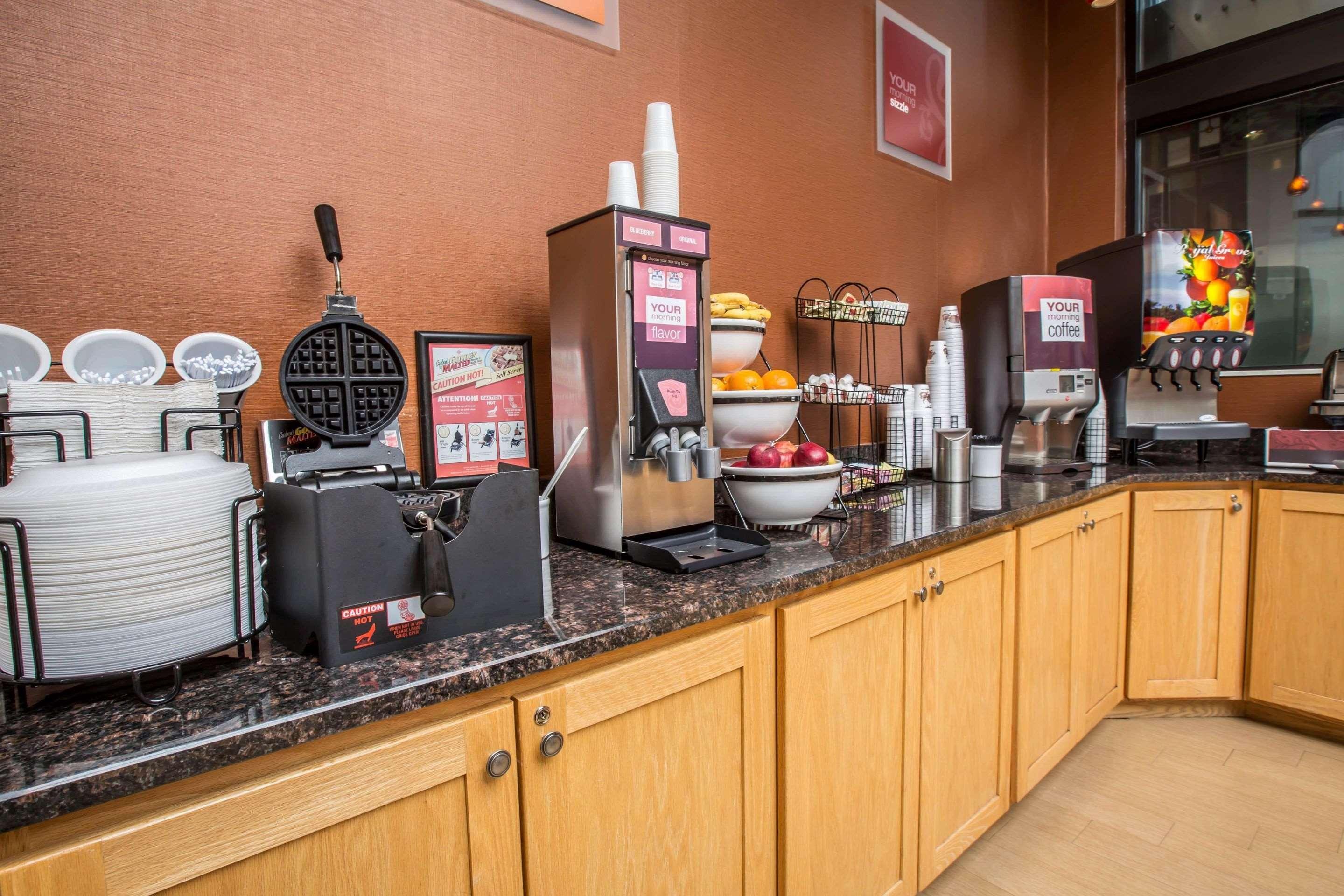 Comfort Inn North Of Asheville Mars Hill Экстерьер фото