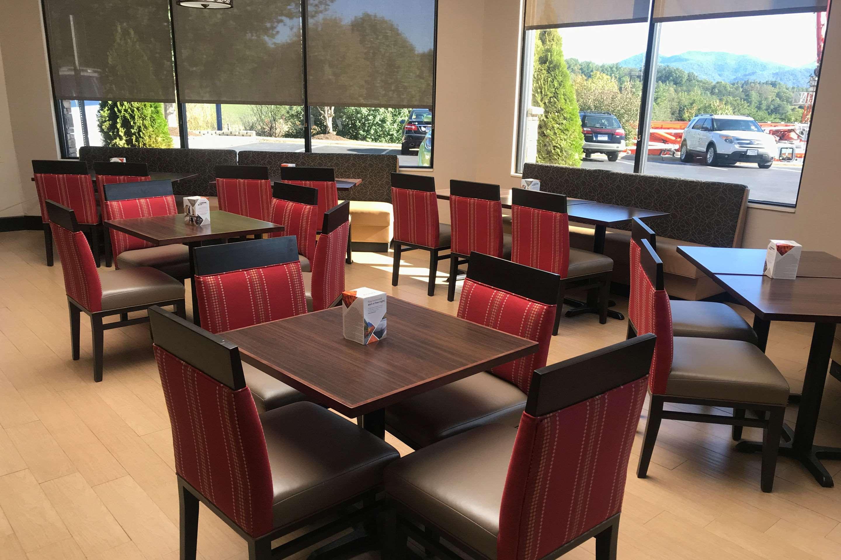 Comfort Inn North Of Asheville Mars Hill Экстерьер фото