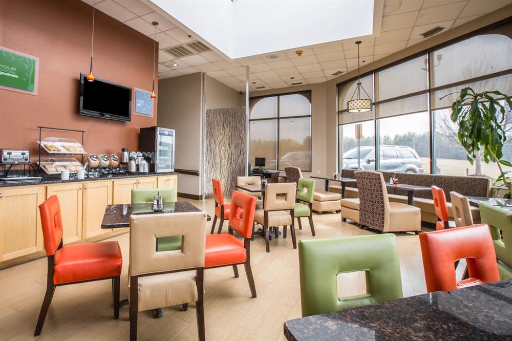 Comfort Inn North Of Asheville Mars Hill Экстерьер фото