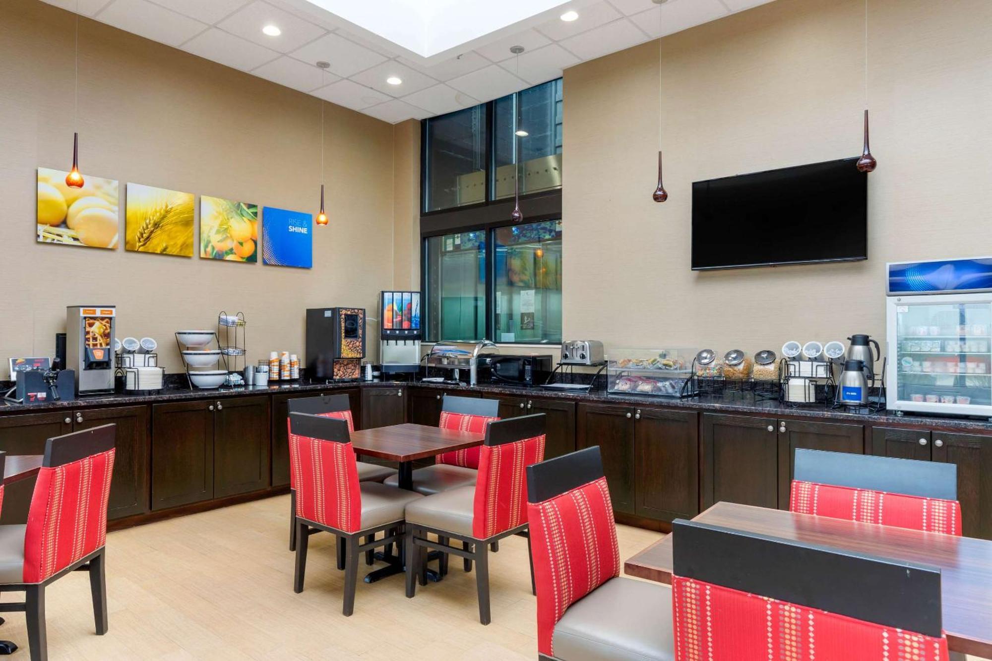 Comfort Inn North Of Asheville Mars Hill Экстерьер фото