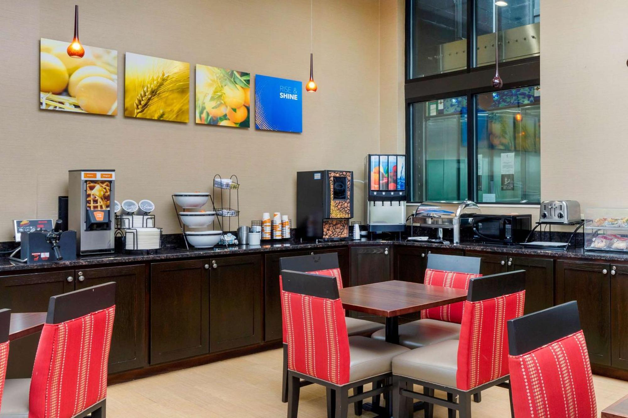 Comfort Inn North Of Asheville Mars Hill Экстерьер фото