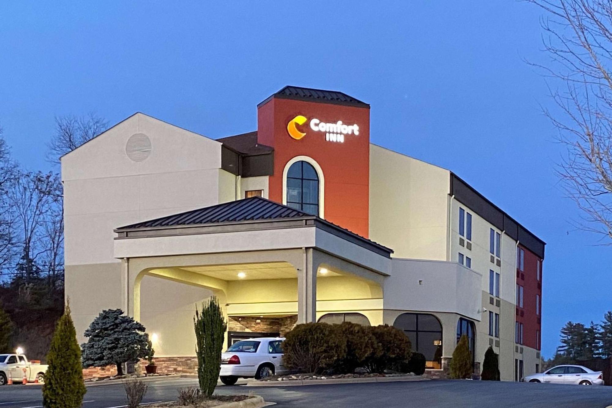 Comfort Inn North Of Asheville Mars Hill Экстерьер фото